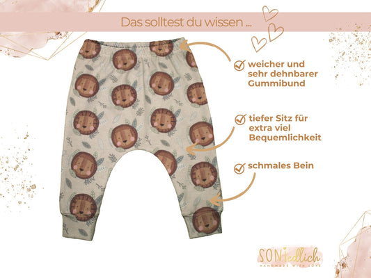 Slim Harem Pants "Löwe" für Babys und Kinder. Sehr weicher und dehnbarer Gummibund, tiefer Sitz für extra viel Bequemlichkeit und schmales Bein.